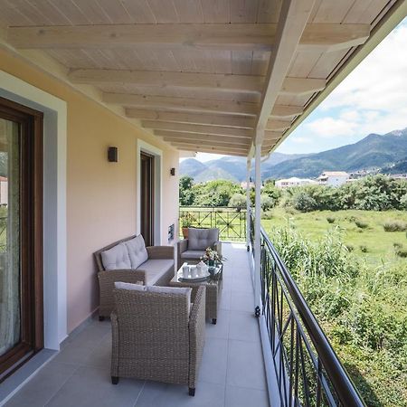 Vincenzo Suites Nydri  Ngoại thất bức ảnh