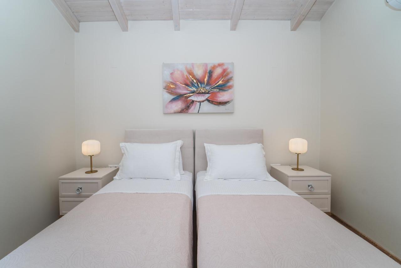 Vincenzo Suites Nydri  Ngoại thất bức ảnh