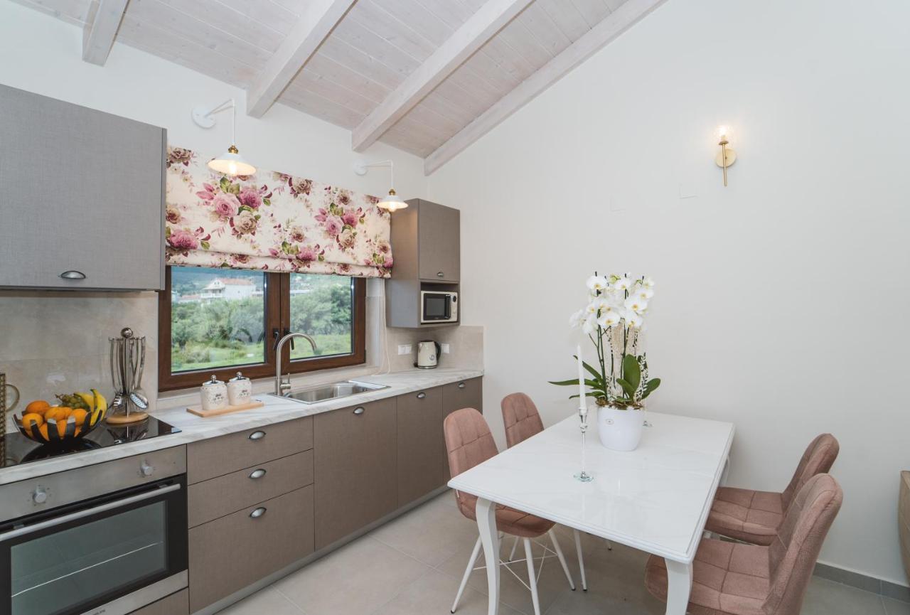 Vincenzo Suites Nydri  Ngoại thất bức ảnh