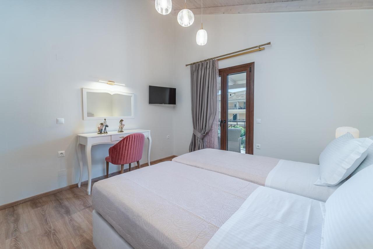 Vincenzo Suites Nydri  Ngoại thất bức ảnh