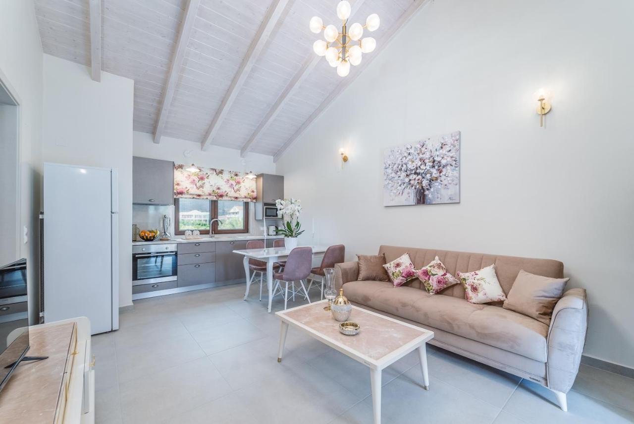 Vincenzo Suites Nydri  Ngoại thất bức ảnh